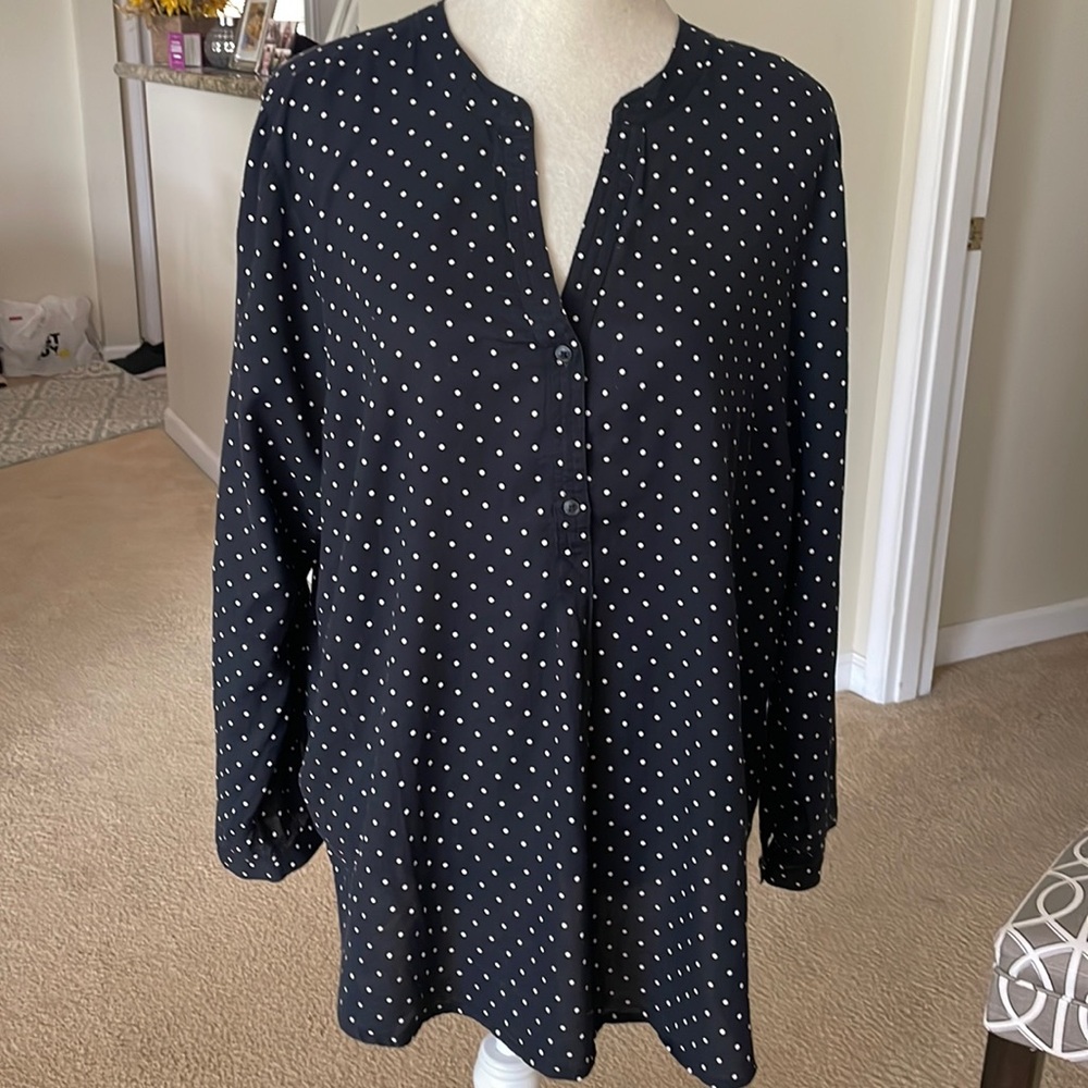Old Navy Women’s Top.